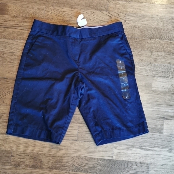 𝅺Nautica Navy Blue Bermuda Golf Shorts New 6 - Picture 1 of 4